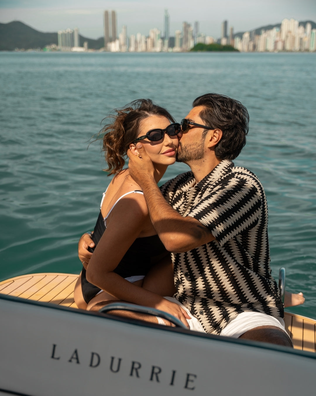 Passeio Costeiro Privé — Rota Laranjeiras